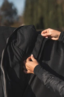 Back on Track Obsidian Utedekken med avtakbart halsstykke, 300g