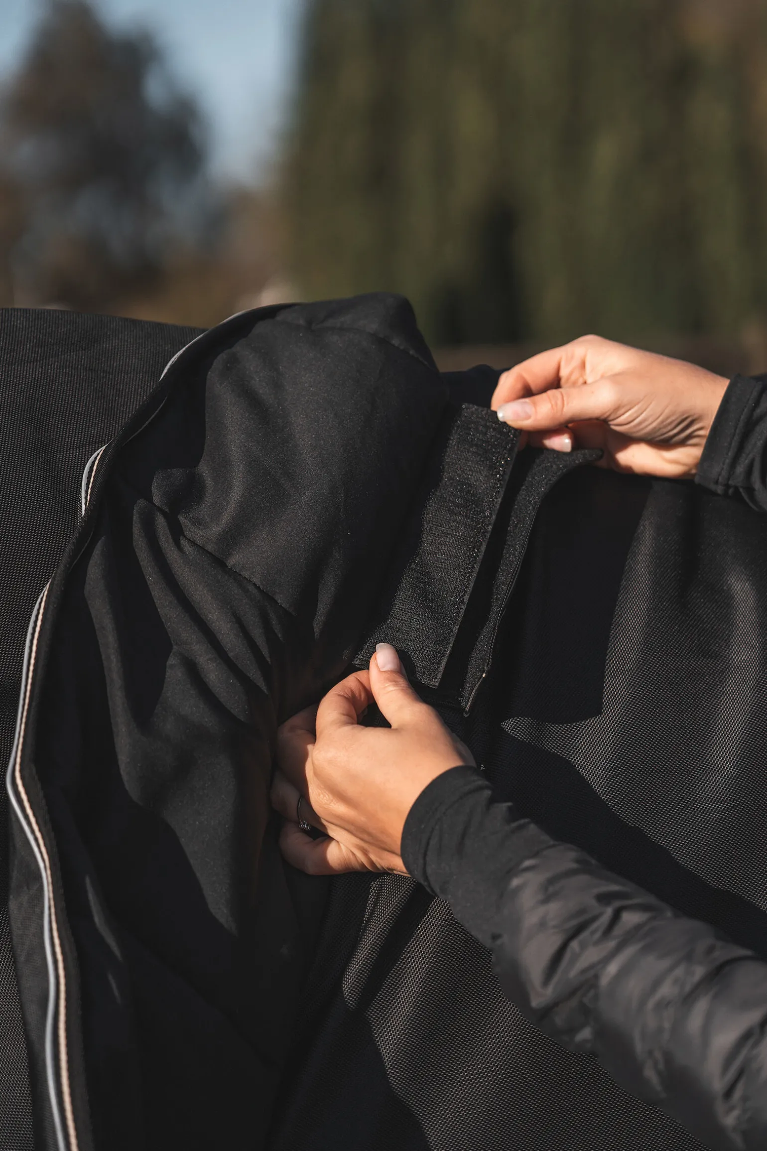 Back on Track Obsidian Utedekken med avtakbart halsstykke, 300g