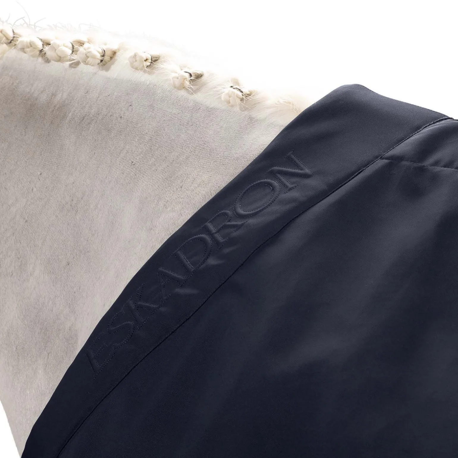 Eskadron Dura sommerdekken