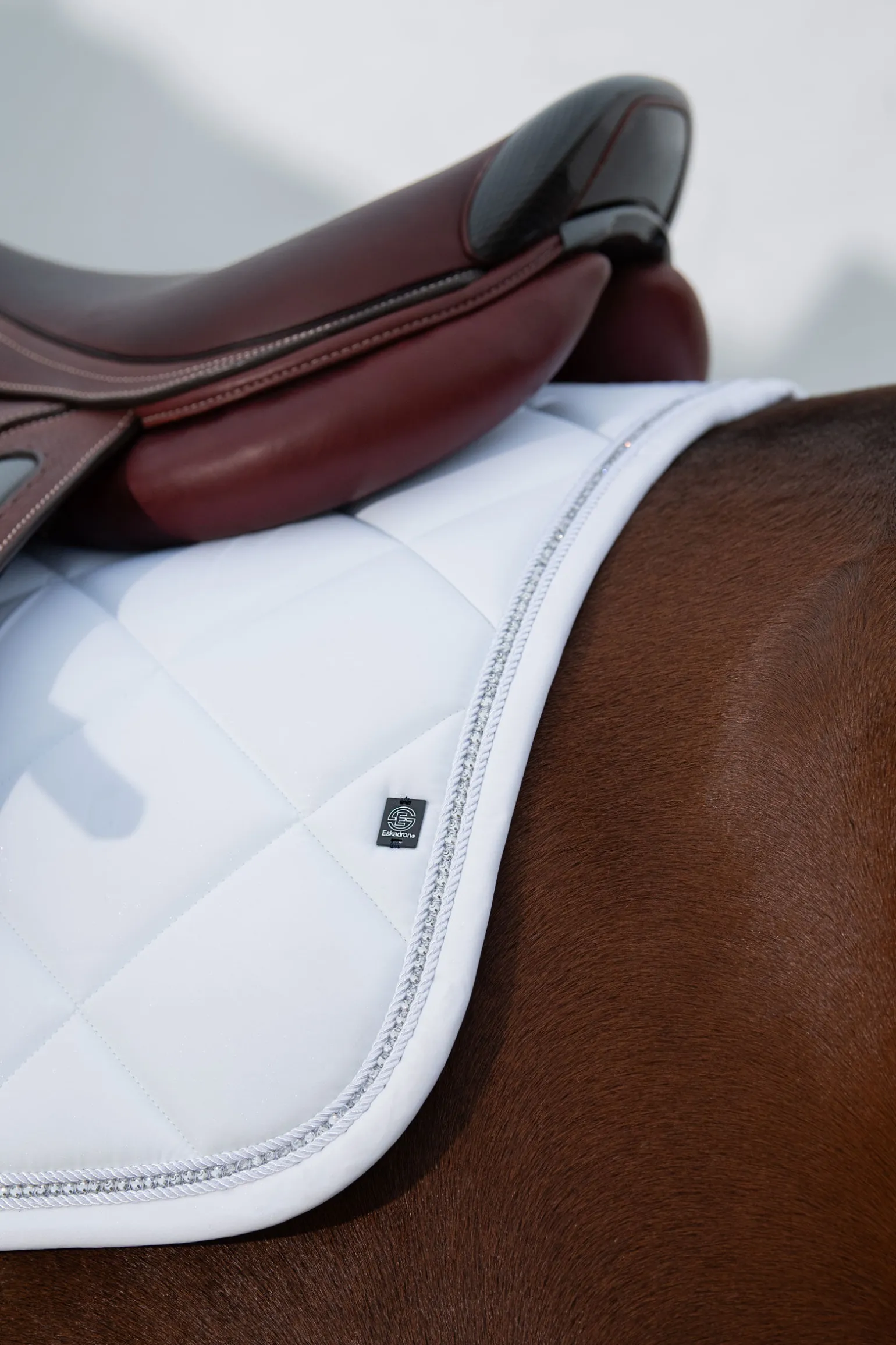 Eskadron Dynamic SS24 Sparkle Crystal Dressursadelunderlag