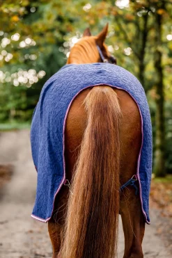 Horseware dekorert cosy neck cooler