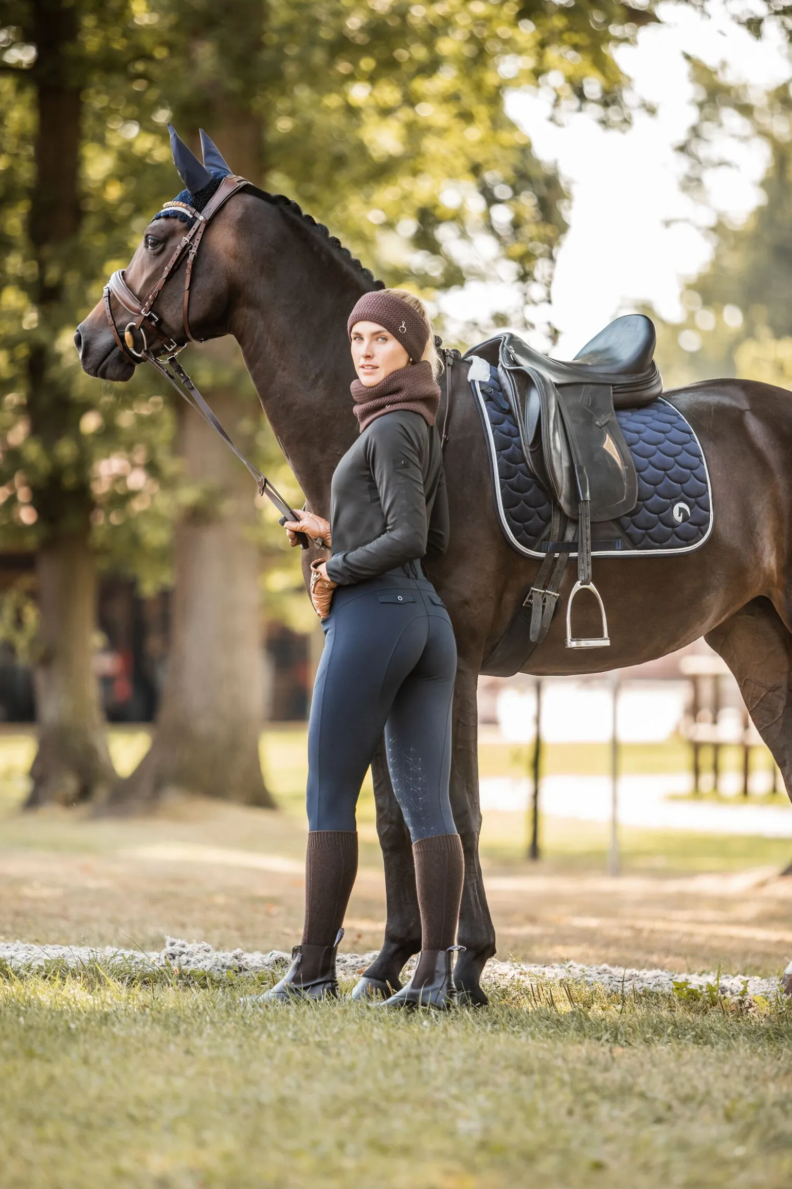 Horze Arya tubeskjerf