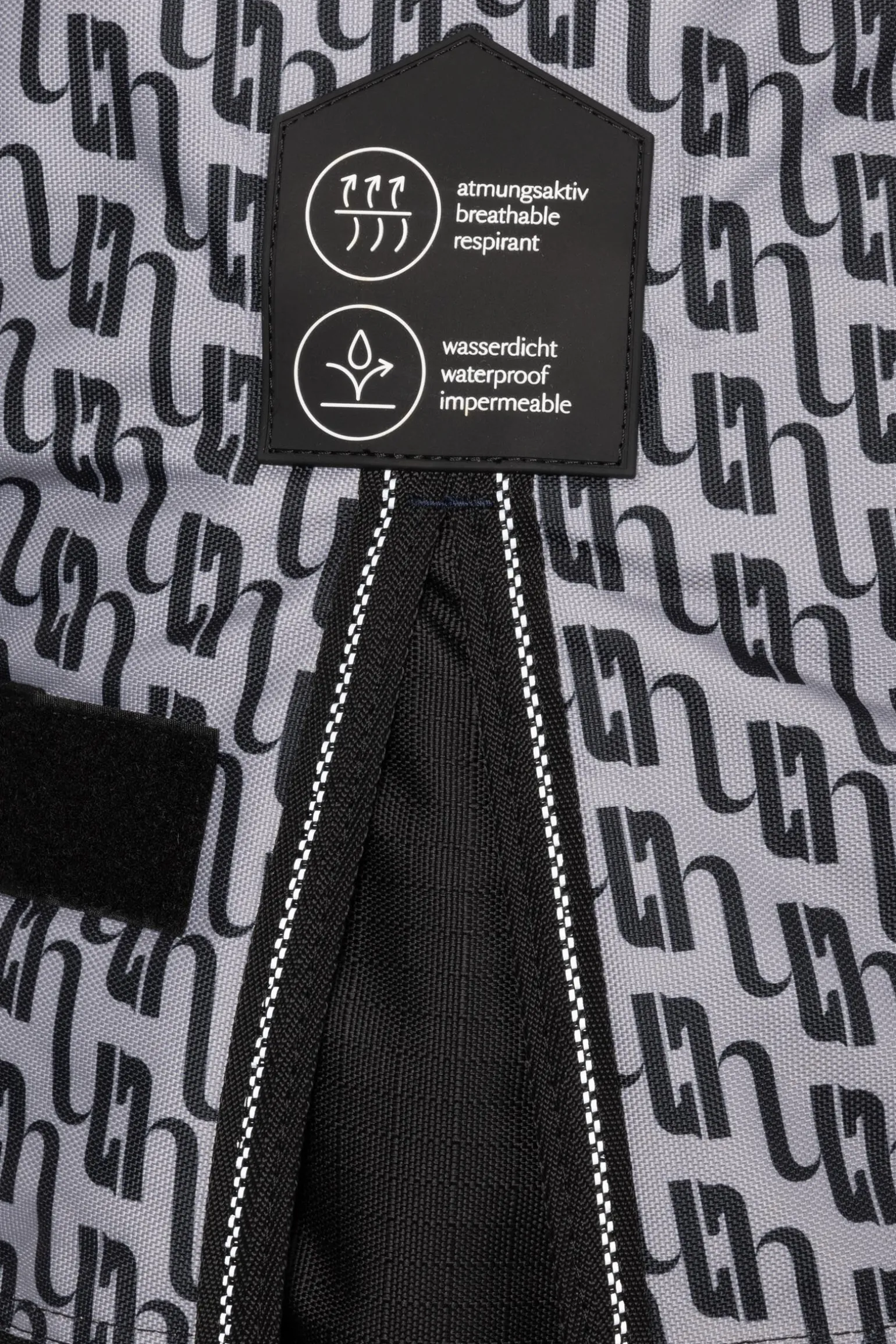 Horze Avalanche 1200D utedekken, medium tykkelse, 150g, halvhøy hals