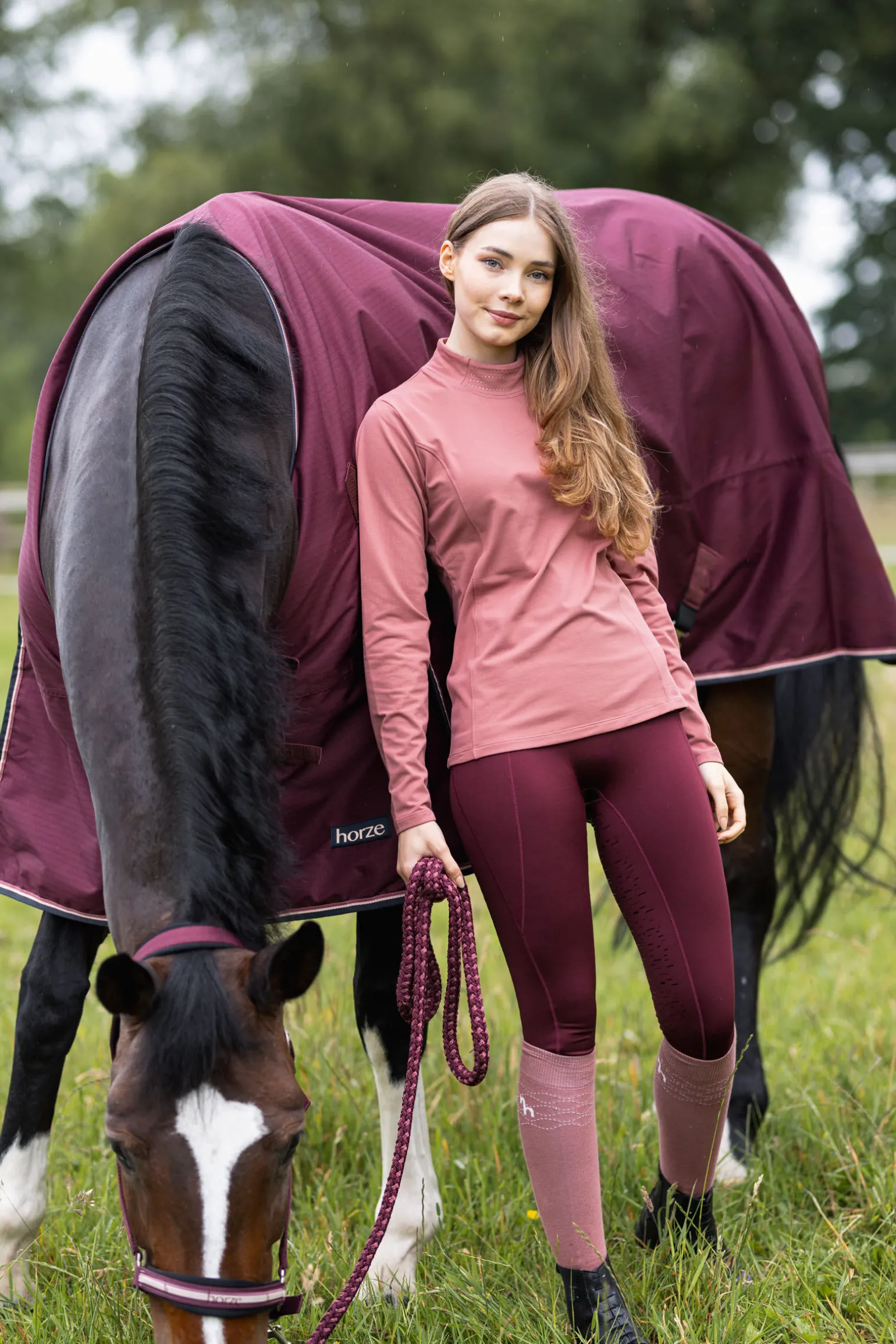 Horze Glasgow utedekken med fleecefyll og reflekterende detajler