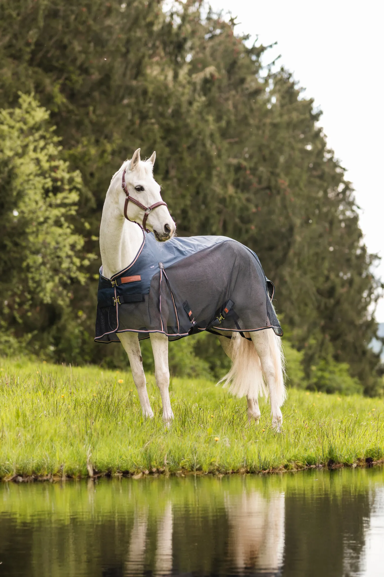Horze Nevada lett dekken i ull og mesh