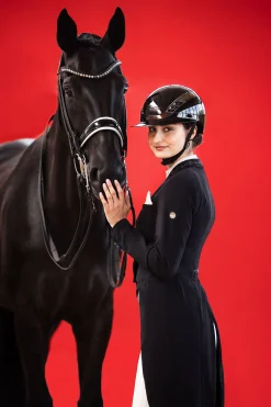 Pikeur Abus AirLuxe Chrome ridehjelm med lengre brem