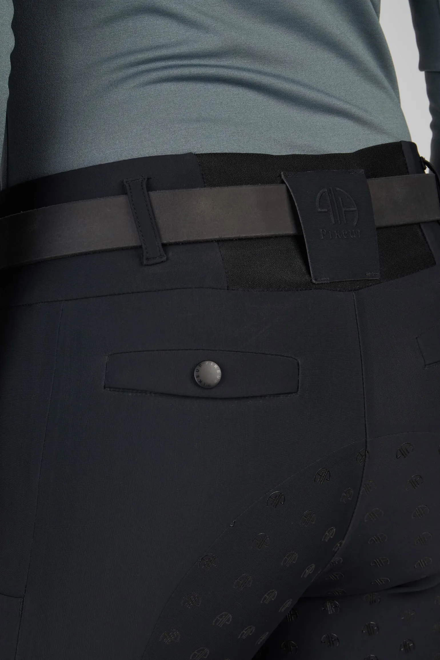 Pikeur Linnett nahtlos heforsterkede ridetights til dame med høyt liv og full seat